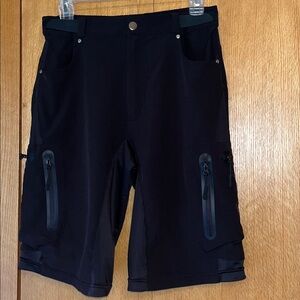 MTB Black Cycling‎ Cargo Shorts Nylon Men’s Size MEDIUM adjustable waist EUC